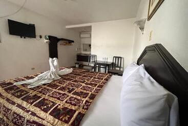 هتل La Quinta Bonita