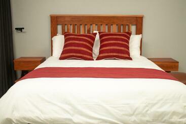 هتل R Executive Apartments