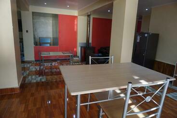 پانسیون Hostal Rancel Angol