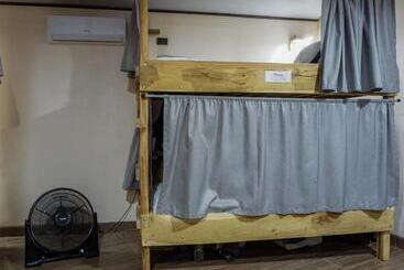 Argdivan Hostel