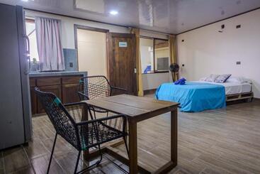 Argdivan Hostel