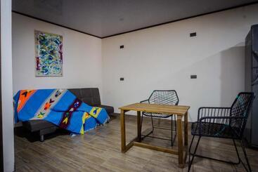 Argdivan Hostel