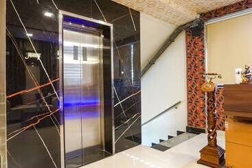 Fabhotel Ats Inn