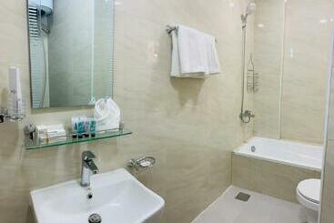 هتل Chelsea Gardens Apartment