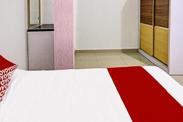 هتل Zazezo Homestay Syariah Redpartner