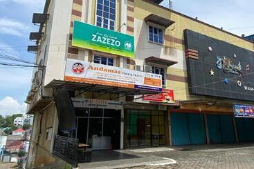 هتل Zazezo Homestay Syariah Redpartner