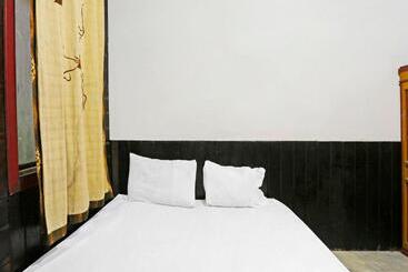 هتل Spot On 91793 Maila Homestay