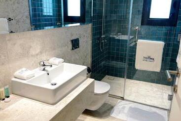 هتل Terminal Inn By Edar City Centre