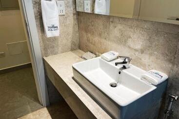 هتل Terminal Inn By Edar City Centre