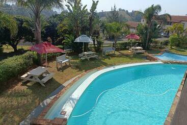 Ocean View Villas F16 Port Edward