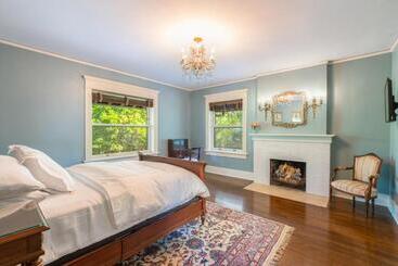 Martha S Bed And Breakfast