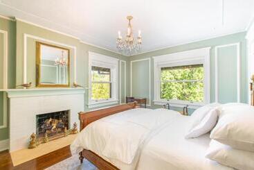 Martha S Bed And Breakfast