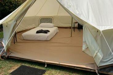 Yes Please! Hostel