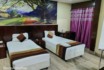 Hotel Ambassador Kalyani By Wb Inn