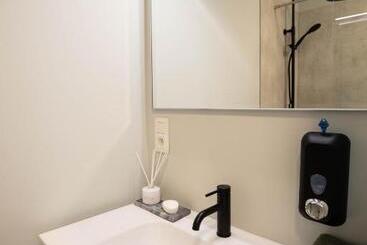 هتل City Housing Genk