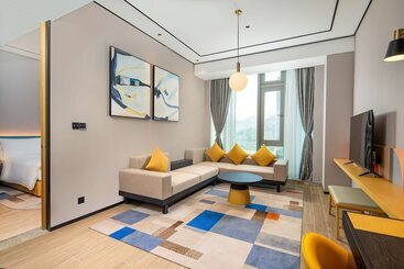 هتل Hilton Garden Inn Shenzhen Airport