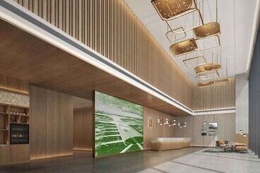 هتل Hilton Garden Inn Shenzhen Airport