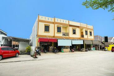 هتل Oyo 91711 Grand Ansara Mentari Residence