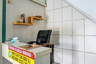 هتل Oyo 91731 Home Stay Elis Cateliya