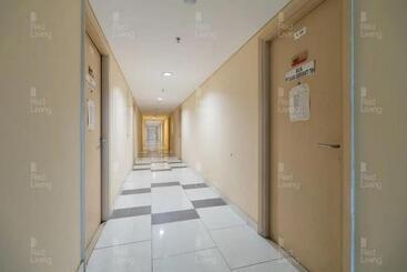 هتل Redliving Apartemen 19 Avenue   Amanah Room