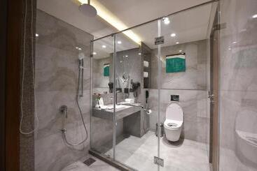 هتل Regenta Fairlark Vadodara