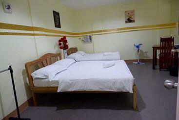 پانسیون Nellie S Place