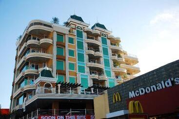 公寓 Fields Plaza Hotel By Abc