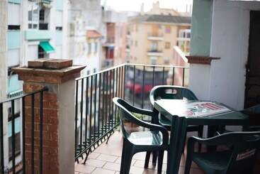 簡易ホテル Hospedaje Lisboa Algeciras