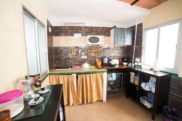 簡易ホテル Hospedaje Lisboa Algeciras