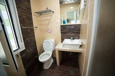 簡易ホテル Hospedaje Lisboa Algeciras