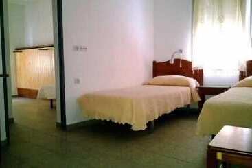 簡易ホテル Hospedaje Lisboa Algeciras