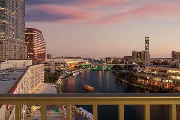 ホテル Aloft Tampa Downtown