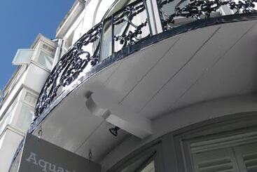 هتل Aquarium Guest House