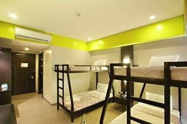 Bayfront Hotel Cebu North Reclamation