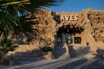 هتل Caves Beach Resort Adults Only