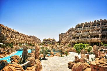 هتل Caves Beach Resort Adults Only
