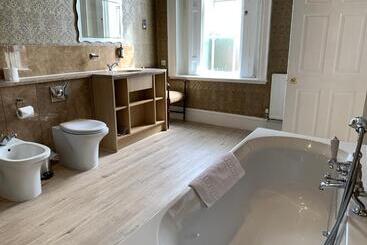 هتل Colwick Hall