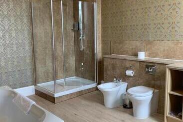 هتل Colwick Hall