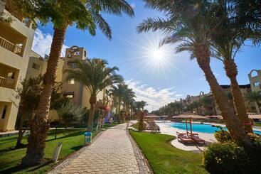 هتل El Karma Beach Resort & Aqua Park - Hurghada