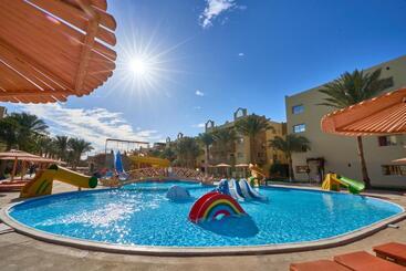 هتل El Karma Beach Resort & Aqua Park - Hurghada