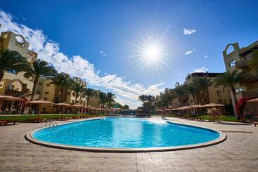 هتل El Karma Beach Resort & Aqua Park - Hurghada
