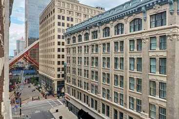 هتل Embassy Suites Louisville Downtown