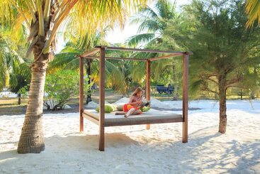 هتل Equator Village Resort