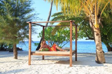 هتل Equator Village Resort