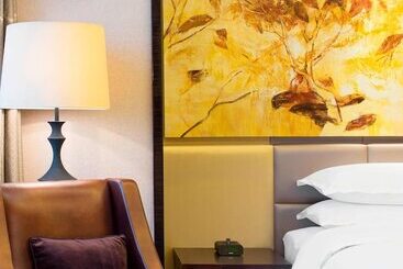 هتل Four Points By Sheraton Hefei, Shushan