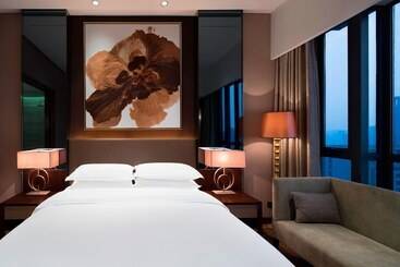 هتل Four Points By Sheraton Hefei, Shushan