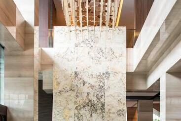 هتل Four Points By Sheraton Hefei, Shushan