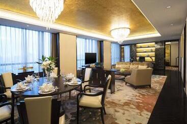 هتل Four Points By Sheraton Hefei, Shushan