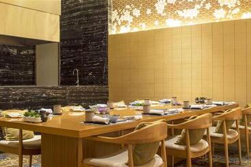 هتل Four Points By Sheraton Hefei, Shushan