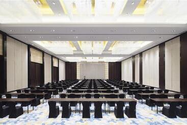 هتل Four Points By Sheraton Hefei, Shushan